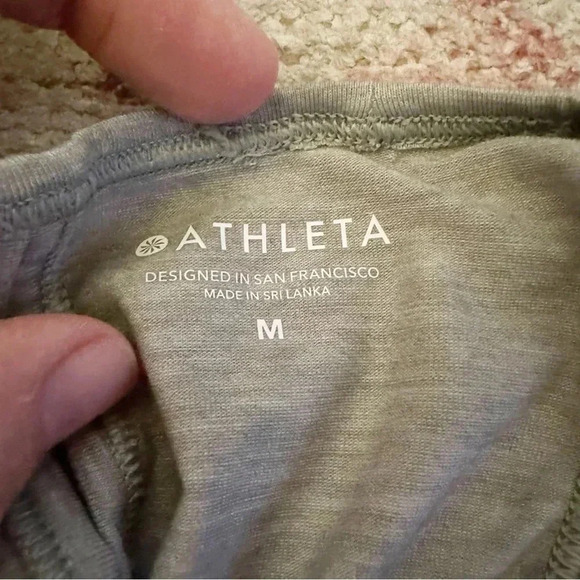 Athleta Essence Tie Back Racerback Tank Top Size M Exercise Athletic Yoga - Picture 14 of 16
